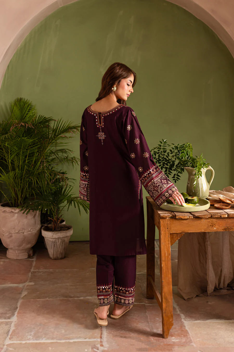 WIL BK TWO PIECE 0001 Fully Embroidered 2 piece