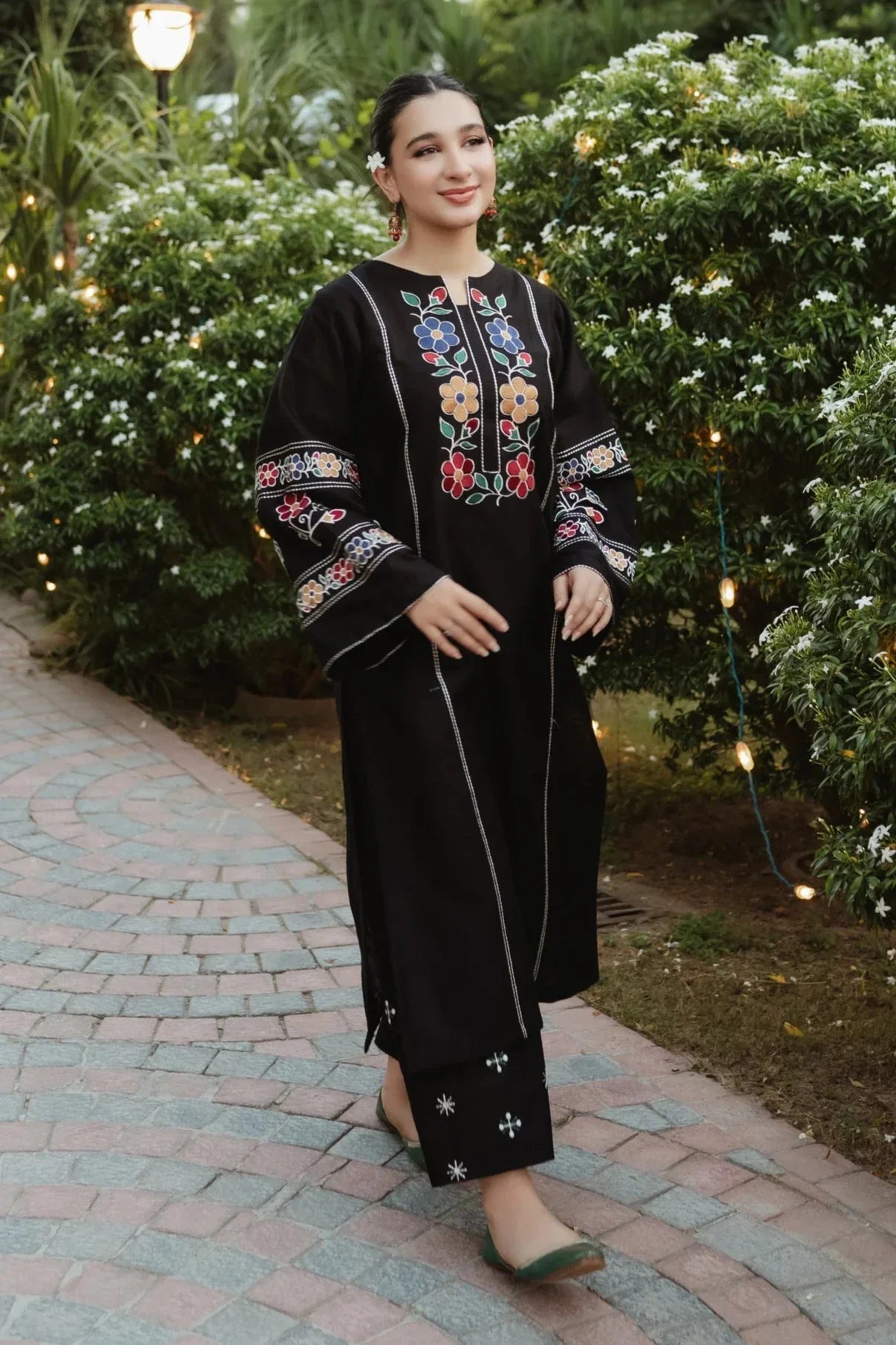 WIL BK TWO PIECE 0019 Fully Embroidered 2 piece